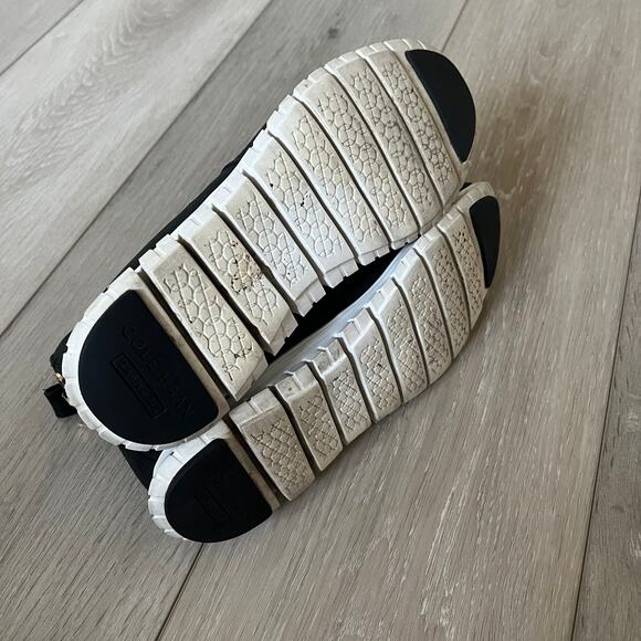 Cole Haan Zerogrand Women's 8 Side Zip Bootie Sneaker Waterproof Black Leather - Picture 5 of 8